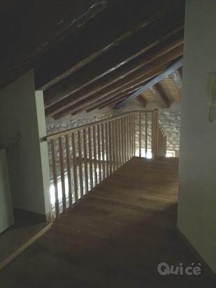 Appartamento mansardato travato a vista foto-8252