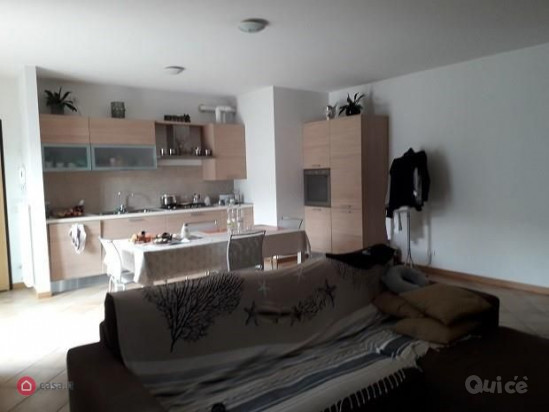 Appartamento su due piani  foto-71837