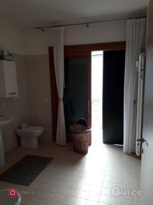 Appartamento su due piani  foto-71834