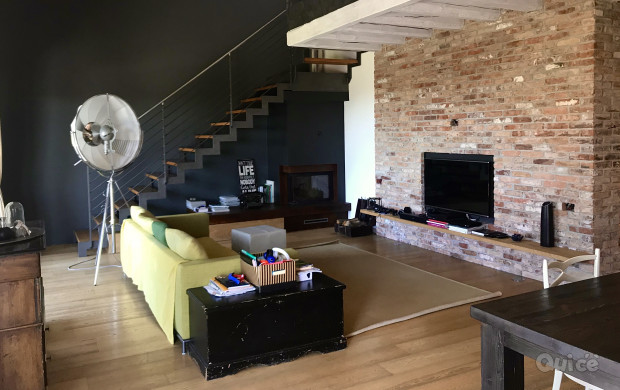 Elegante Villa in posizione dominante . foto-72773