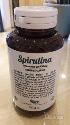 Spirulina capsule foto-1259