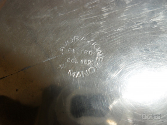 FRUTTIERA PORTAFRUTTA IN PELTRO LAVORATO A MANO CON PIEDINI DECORATIVI foto-12603