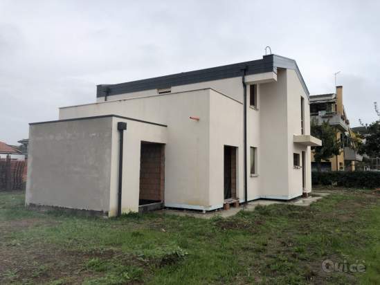 BORBIAGO NUOVA VILLETTA CON OTTIME RIFINITURE foto-89890