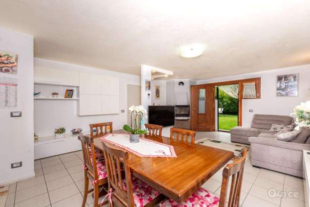 Villa singola dalle generose dimensioni a Casier foto-106939