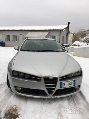 Privato Vende alfa 159 sportwagon 1.9 110kw 150cv 122000km foto-16000