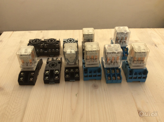 Relè Finder. foto-129001