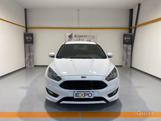 Ford Focus ST Line sw foto-17813