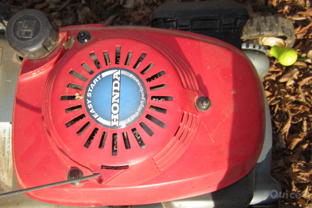 Rasaerba Honda IZY dotata di easy start e trazione foto-18030