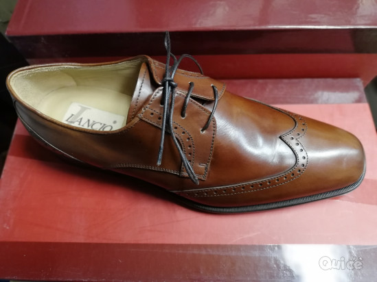 Scarpa uomo elegante marrone foto-1877