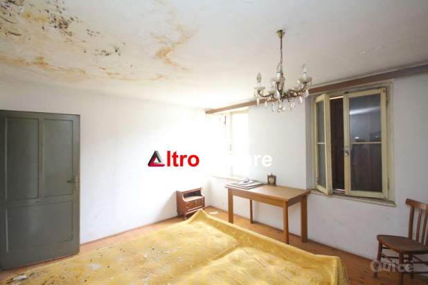 Porzione di testa in corte da ristrutturare. Grand a Borgo Valbelluna foto-153048