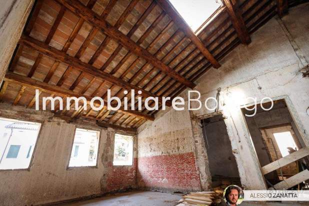 Centro storico tricamere con garage su misura... a Treviso foto-154118