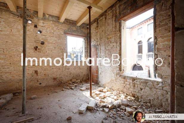 Centro storico tricamere con garage su misura... a Treviso foto-154111