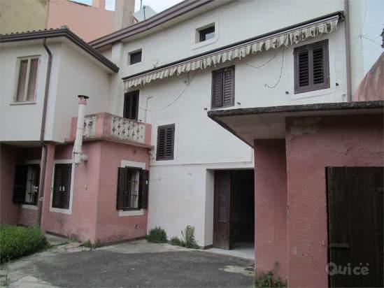 Fabbricato da Restaurare con Depandance a Cappella Maggiore foto-13641