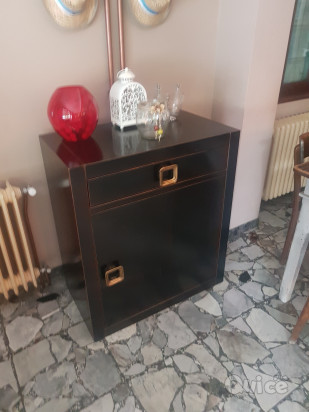 Mobile portabottiglie, credenzina e mensole foto-159804