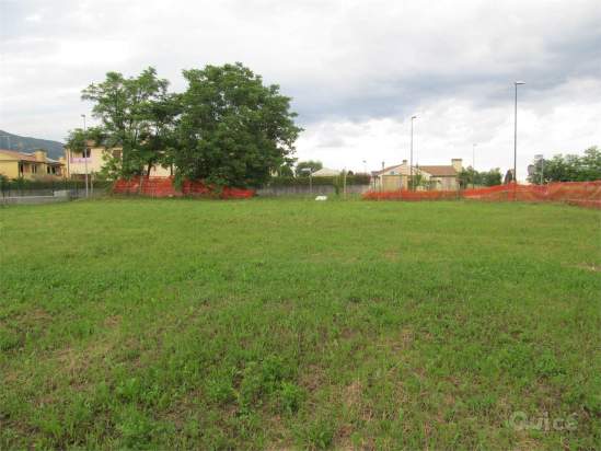 TERRENI EDIFICABILI a Colle Umberto foto-13723