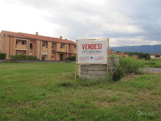 TERRENI EDIFICABILI a Colle Umberto foto-2074