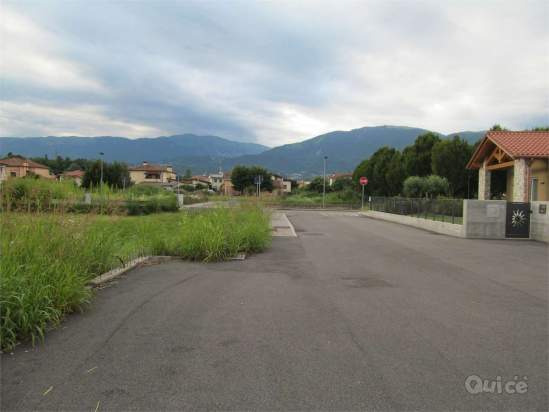TERRENI EDIFICABILI a Colle Umberto foto-13725