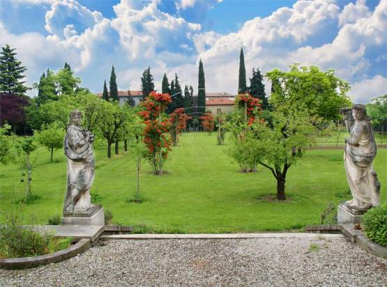 VILLA CON PARCO A VITTORIO VENETO a Vittorio Veneto foto-13918