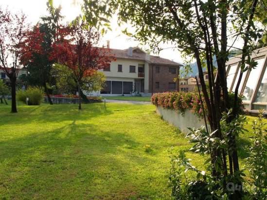 VILLA CON PARCO A VITTORIO VENETO a Vittorio Veneto foto-2087