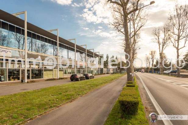 COMODISSIMO SPAZIO COMMERCIALE DIREZIONALE 240 MQ a Spresiano foto-21680