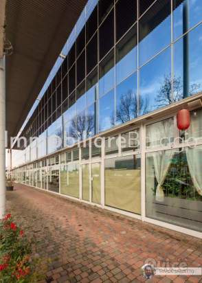 COMODISSIMO SPAZIO COMMERCIALE DIREZIONALE 240 MQ a Spresiano foto-171273