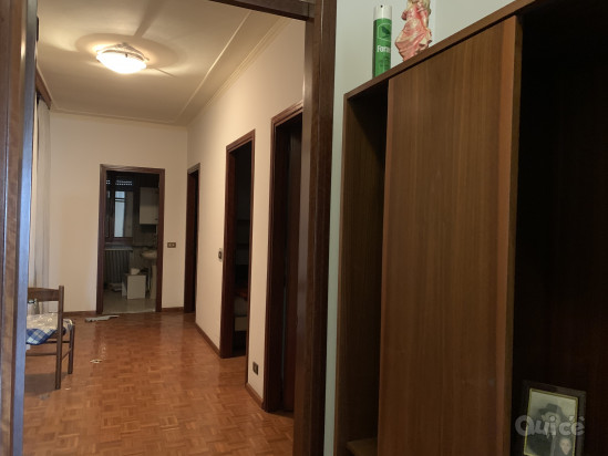 APPARTAMENTO TRE CAMERE CON ANNESSI AUTOFFICINA E NEGOZIO foto-191080