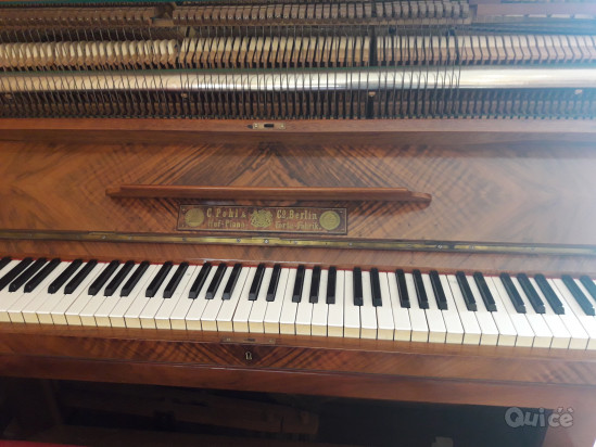 Pianoforte verticale foto-16540