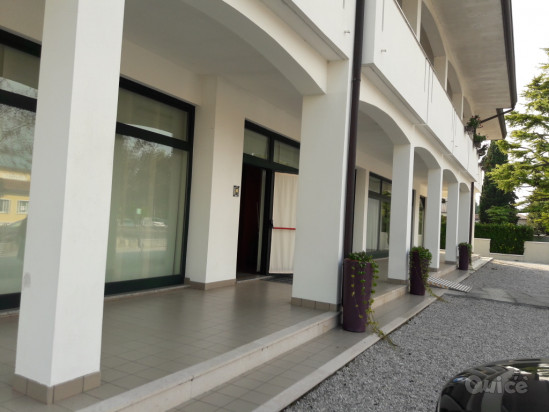 Negozio zona di forte passaggio foto-16570