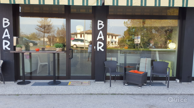 VENDESI ATTIVITAì DI BAR MOLTO BEN AVVIATA foto-16859