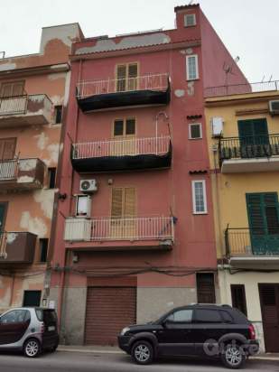 Palazzo in vendita a Palermo (PA) foto-230004