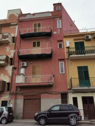 Palazzo in vendita a Palermo (PA) foto-230003