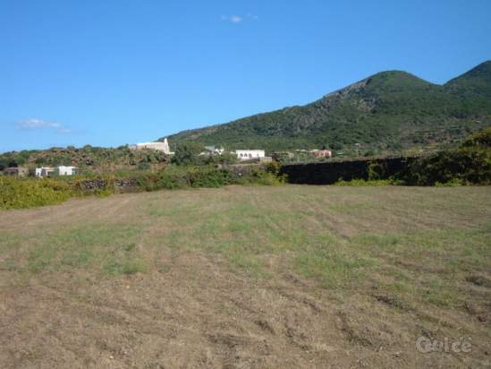 Terreno in vendita a Pantelleria (TP) foto-230024