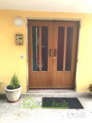 Trifamiliare in vendita a Longare (Vicenza) foto-242870