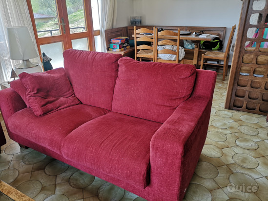 Divani rossi foto-254616