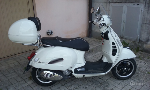 VENDO VESPA GTS 300 CON BAULETTO  foto-29518