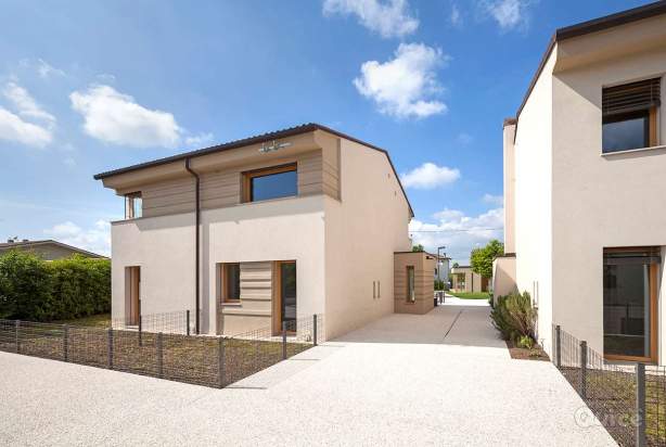 FZ674 CASA A SCHIERA CERTIFICATA CASACLIMA a Sernaglia della Battaglia foto-257447