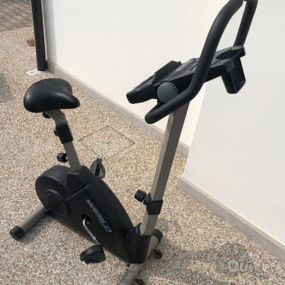 Bicicletta stazionaria foto-259310