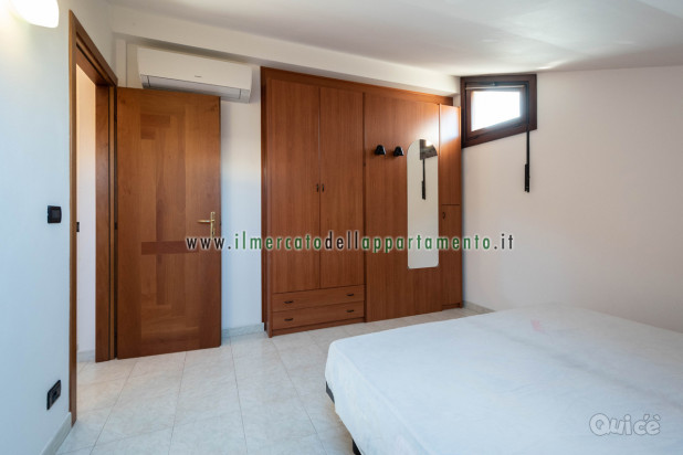 Lignano, appartamento trilocale mansardato tra il centro e la spiaggia foto-267047