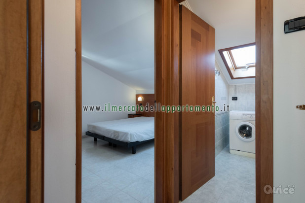 Lignano, appartamento trilocale mansardato tra il centro e la spiaggia foto-267043