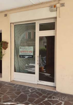 Negozio in zona di forte passaggio a Treviso foto-276947