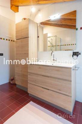 LUMINOSISSIMO ATTICO TRICAMERE A PONZANO VENETO a Ponzano Veneto foto-289499