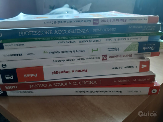 LIBRI SCOLASTICI SUPERIORI foto-34809
