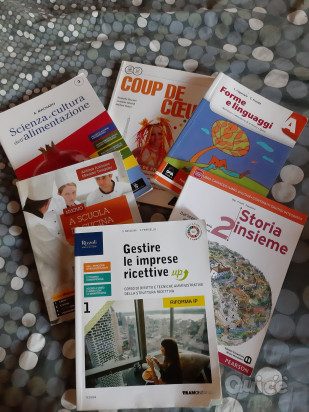 LIBRI SCOLASTICI SUPERIORI foto-304931