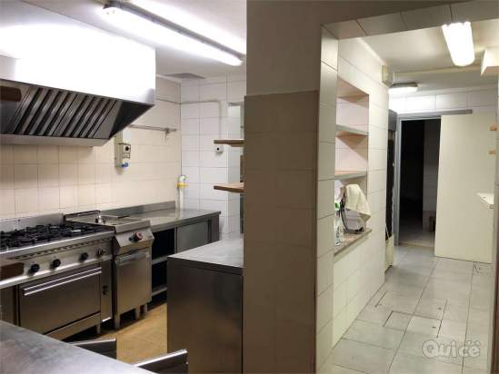 Vendiamo RISTORANTE-TRATTORIA con Abitazione a Vittorio Veneto foto-306971