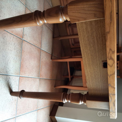 Tavolo in legno allungabile, gambe tornite massicce, lu 115(155) x la 70 x h78  foto-308457