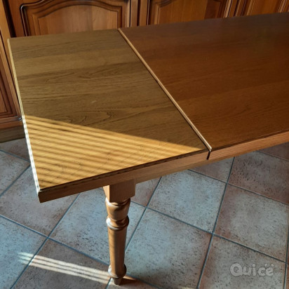 Tavolo in legno allungabile, gambe tornite massicce, lu 115(155) x la 70 x h78  foto-308459