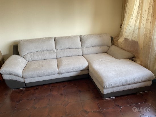 Vendesi ampio divano angolare destro ottime condizioni foto-35721