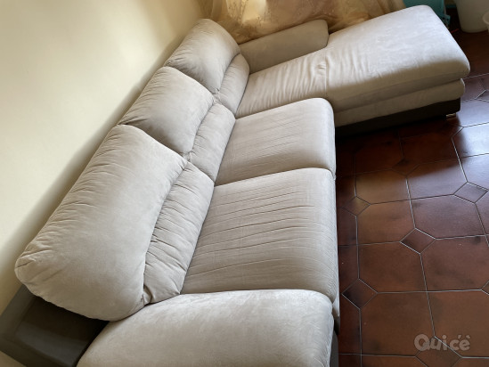 Vendesi ampio divano angolare destro ottime condizioni foto-312663