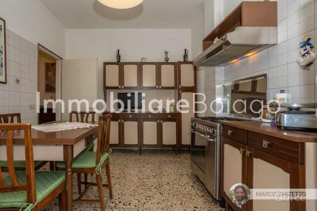 COMODO BICAMERE TV  NORD CON TERRAZZO ABITABILE a Treviso foto-344207