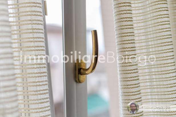 COMODO BICAMERE TV  NORD CON TERRAZZO ABITABILE a Treviso foto-344212